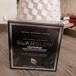 GLAMGLOW YOUTHMUD glow stimulating treatment